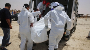 Corpurile a 22 de migranți, descoperite într-o barcă în Mediterană