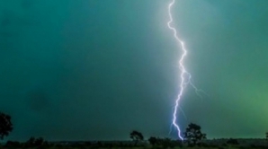 Apocalipsă în China: Inundaţii devastatoare şi alunecări de teren (VIDEO)