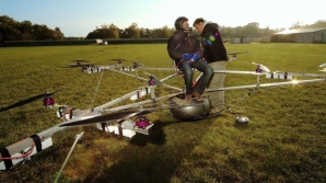 #Like Publika: Cum să îţi construieşti acasă un elicopter (VIDEO)