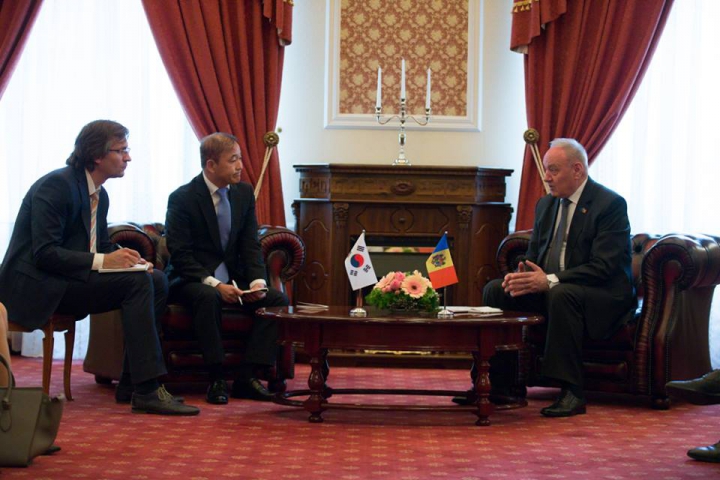 Președintele Ncolae Timofti a primit scrisorile de acreditare a trei noi ambasadori (FOTO)