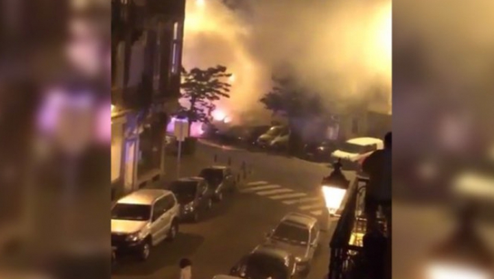 EXPLOZIE PUTERNICĂ. Cel puţin şapte maşini au fost incendiate (VIDEO)