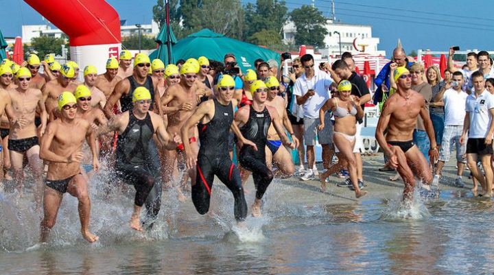 Cursă încinsă de triatlon în Ungaria. Cine au câștigat competiția 