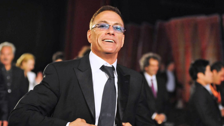 Jean-Claude Van Damme a oprit un interviu prin satelit, pentru că întrebările erau plictisitoare (VIDEO)