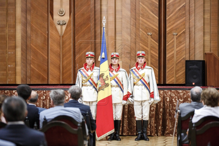 ARTICOL NOU în Constituţia Republicii Moldova. Propunerea preşedintelui ţării, Nicolae Timofti