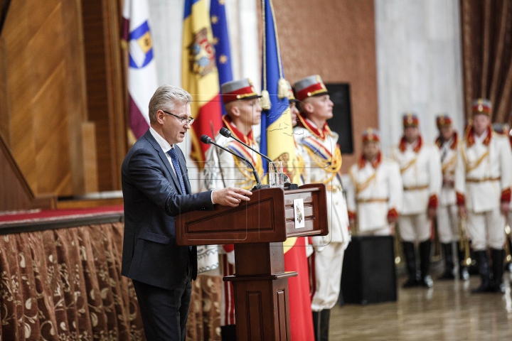 ARTICOL NOU în Constituţia Republicii Moldova. Propunerea preşedintelui ţării, Nicolae Timofti