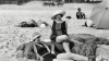 Fără CORSET şi PAMPOANE! Cum apăreau femeile la PLAJĂ la începutul secolului XX (FOTO)