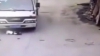 IMAGINI CARE VĂ POT AFECTA EMOŢIONAL. Un camion trece peste un copil (VIDEO)