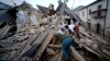 DRAMĂ ŞI SPERANŢĂ în urma seismului din Italia! O mamă care îşi ţinea copilul în braţe, scoasă de sub ruine 