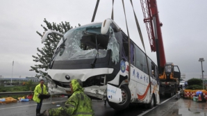 Accident tragic pe o autostradă din China. Cel puțin 10 oameni au murit, iar 32 au fost răniți