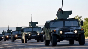 Forfotă mare în PMAN. Armata şi-a mutat repetiţiile pentru paradă în centrul Capitalei