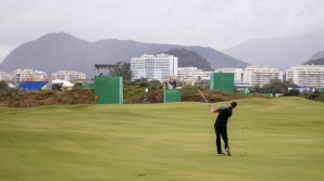 " LIKE PUBLIKA: Ce înseamnă să fii norocos! Ce a păţit un jucător de golf la Rio (VIDEO)