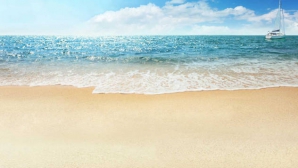 Un cuplu a fost salvat de pe o insulă nelocuită datorită unui mesaj scris pe nisip