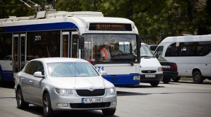 DETALII în cazul fetiţei găsite în troleibuzul nr. 21. Ce explicaţii au oferit părinţii