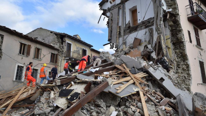 Poveste despre supravieţuire! O familie de români A SCĂPAT CA PRIN MINUNE în urma cutremurului din Italia