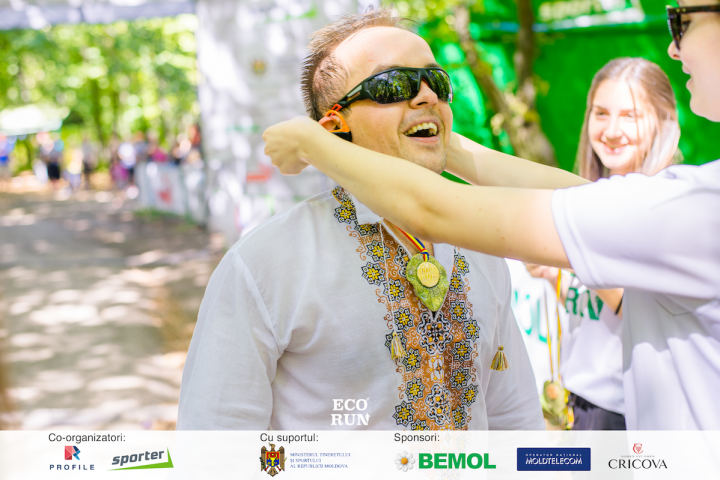 Circa 300 de sportivi amatori au participat la EcoRun-ul de Ziua Independenței