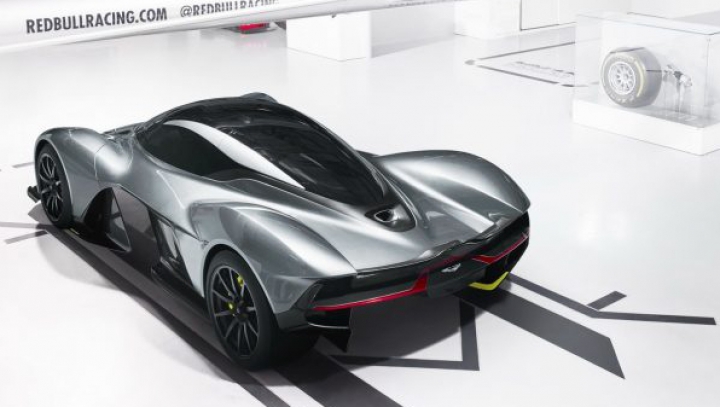 Aston Martin va dezvolta un rival pentru Ferrari 488 GT