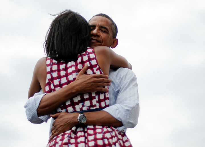 Tineri şi îndrăgostiţi! Povestea de dragoste dintre Barack şi Michelle Obama, în fotografii de familie