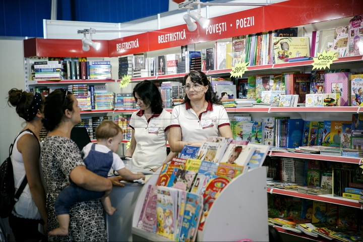 Reduceri GRANDIOASE îi aşteaptă pe iubitorii de lectură la Salonul de Carte "Bookfest"