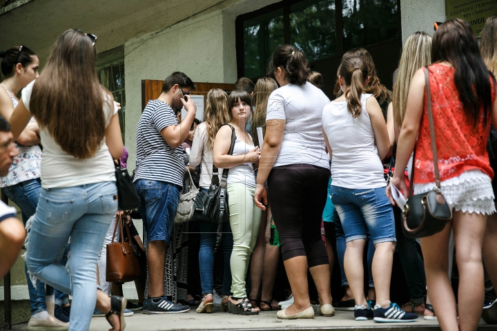 Studenții revin în Capitală. CE CONDIȚII îi așteaptă pe studenți în cămine (FOTOREPORT)