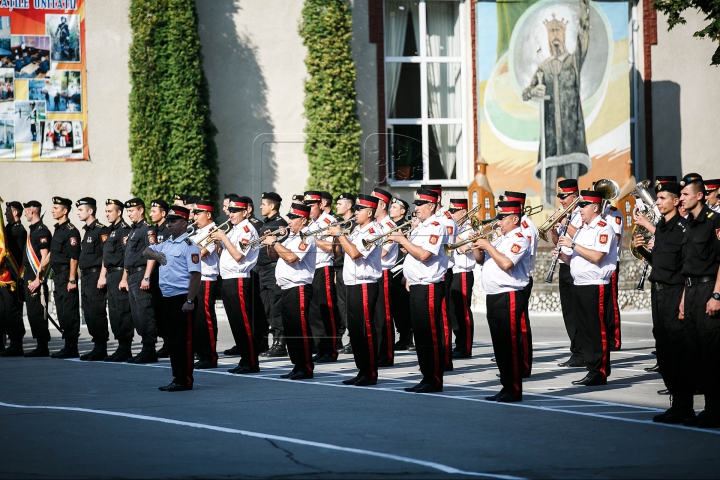 Eveniment FASTUOS! Paradă şi muzică de fanfară de ziua veteranilor militari (FOTOREPORT)