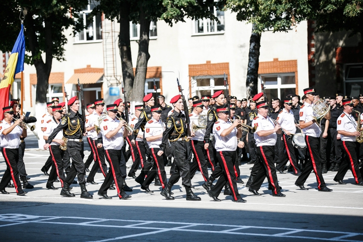 Eveniment FASTUOS! Paradă şi muzică de fanfară de ziua veteranilor militari (FOTOREPORT)