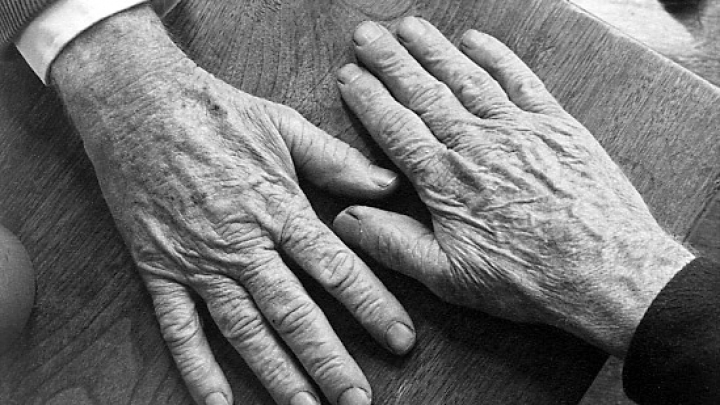 Șocant! Bătrânii din Elveția, îndemnați să înceapă să își pregătească testamentele