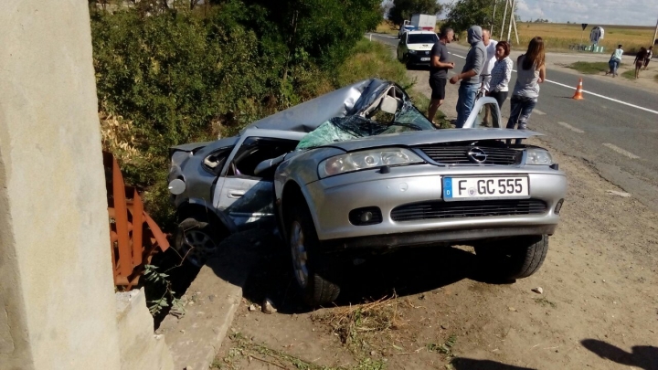 ACCIDENT GROAZNIC la Cantemir! Un tânăr a MURIT PE LOC (IMAGINI DE LA LOCUL TRAGEDIEI)