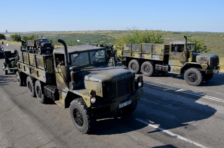 Armata Naţională se pregăteşte intens pentru parada militară de Ziua Independenţei (FOTO/VIDEO)