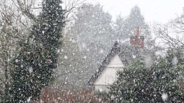 A căzut PRIMA NINSOARE, după săptămâni întregi de caniculă (FOTO)