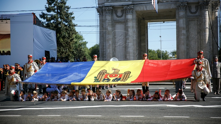 LA MULŢI ANI, MOLDOVA! 25 de ani de Independenţă, sărbătoriţi în PMAN (FOTOREPORT)