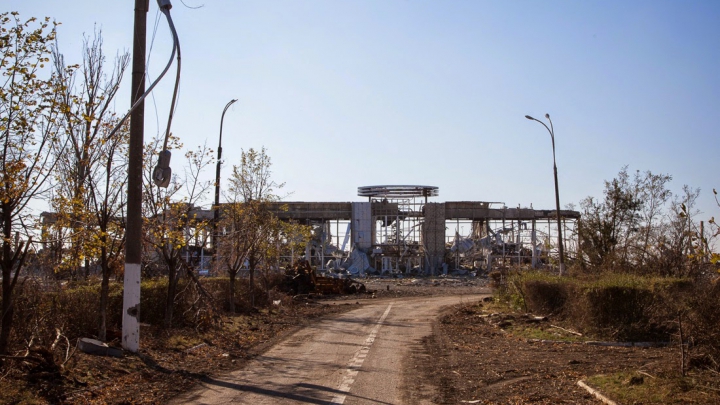 Cum arată aeroportul din Lugansk, după doi ani de război (VIDEO)