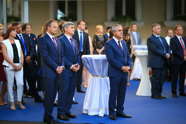 Ministerul de Interne a celebrat Ziua Independenţei printr-un concert caritabil (FOTO)