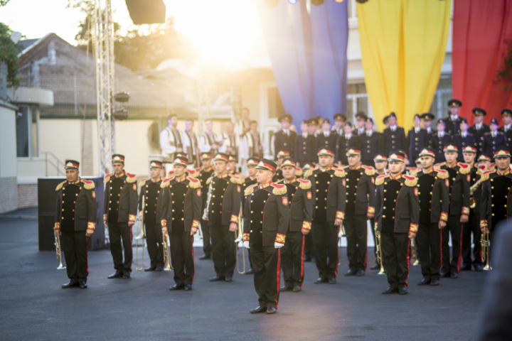 Ministerul de Interne a celebrat Ziua Independenţei printr-un concert caritabil (FOTO)