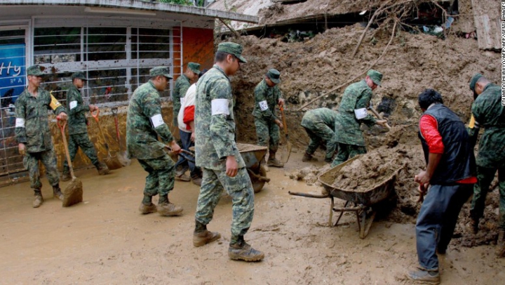 Cel puţin 38 de morţi în Mexic, din cauza alunecărilor de teren provocate de o furtună tropicală