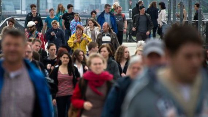 Record de creștere a populației Germaniei în 2015, ca urmare a afluxului de migranți 