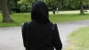 O femeie a fost CONDAMNATĂ la închisoare, după ce a refuzat să-şi dea jos hijabul