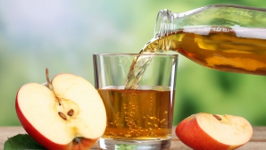 Bine de știut! De ce NU este bine să bei OŢET. Îţi afectează grav sănătatea