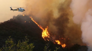 Incendii DEVASTATOARE în California! Sute de persoane, EVACUATE