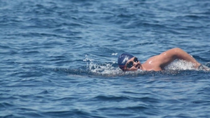 PERFORMANŢĂ UIMITOARE! Moldoveanul Ion Lazarenco a traversat înot Canalul Catalina din California