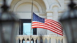 Fost diplomat american: "Cel care a depus rezoluţia pentru denigrarea Moldovei a fost plătit"