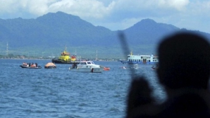 EXPLOZIE într-o ambarcațiune turistică: Două persoane au murit, iar alte 13 au fost rănite