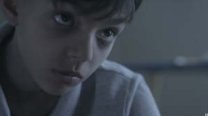 "Împreună colorăm lumea în violet". Flashmob pentru prevenirea violenţei în familie