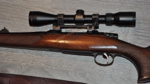 Un educator dintr-o tabără patriotică din Ucraina trage cu gloanţe de plastic în copii (VIDEO)