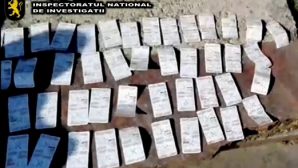 Contrabandă cu droguri. Schema prin care narcoticele erau aduse în Moldova. Trei persoane, reţinute (VIDEO)