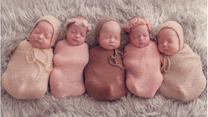 EMOŢIONANT! Primii cvintupleţi din Odesa, concepuţi pe cale naturală, au participat la o sesiune foto