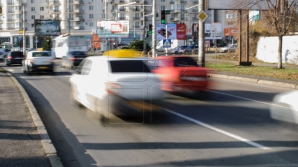 A suferit un atac de cord în timp ce era la volan! HAOSUL CARE A URMAT ÎN TRAFIC (FOTO)