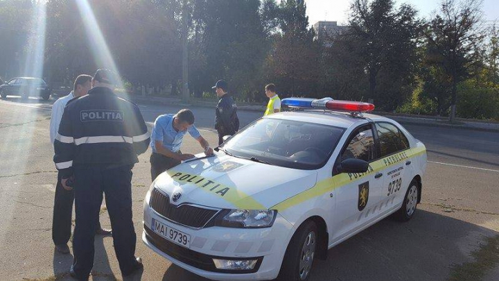 SANCŢIUNI USTURĂTOARE! ŞOFERI DE TAXI FALŞI din Capitală, amendaţi pentru transport ilegal pasageri