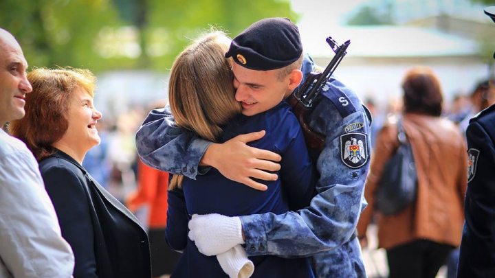 Studenţii Academiei "Ştefan cel Mare" au depus jurământul de credință (FOTO)