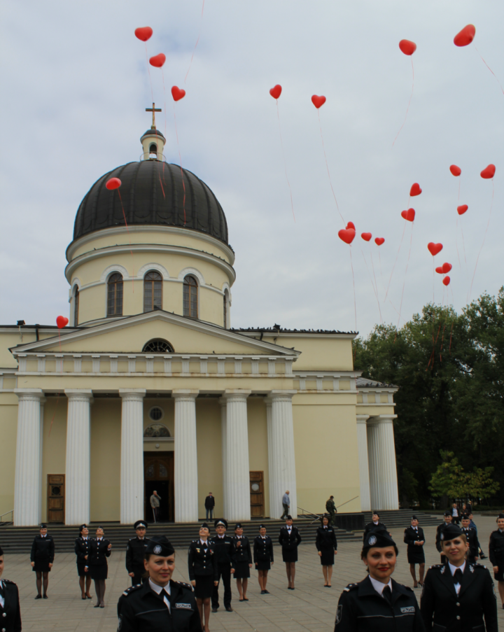 Flashmob de Ziua Mondială a Inimii. Evenimentul inedit a fost organizat de angajaţii IGP (VIDEO/FOTO)