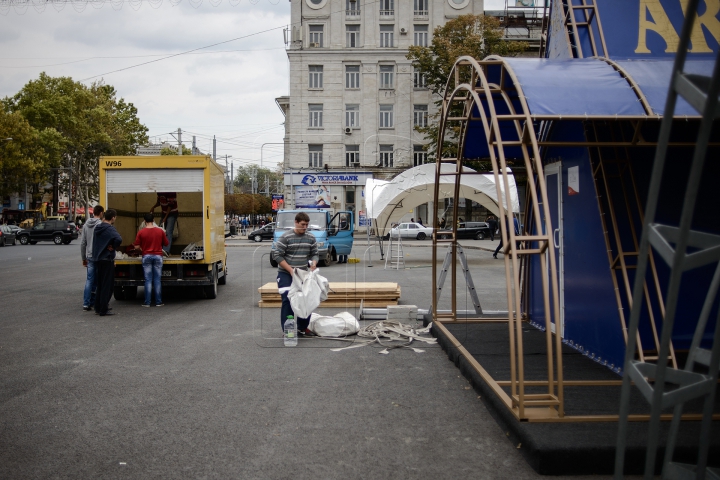 Pregătirile pentru Ziua Vinului sunt în toi în centrul Capitalei